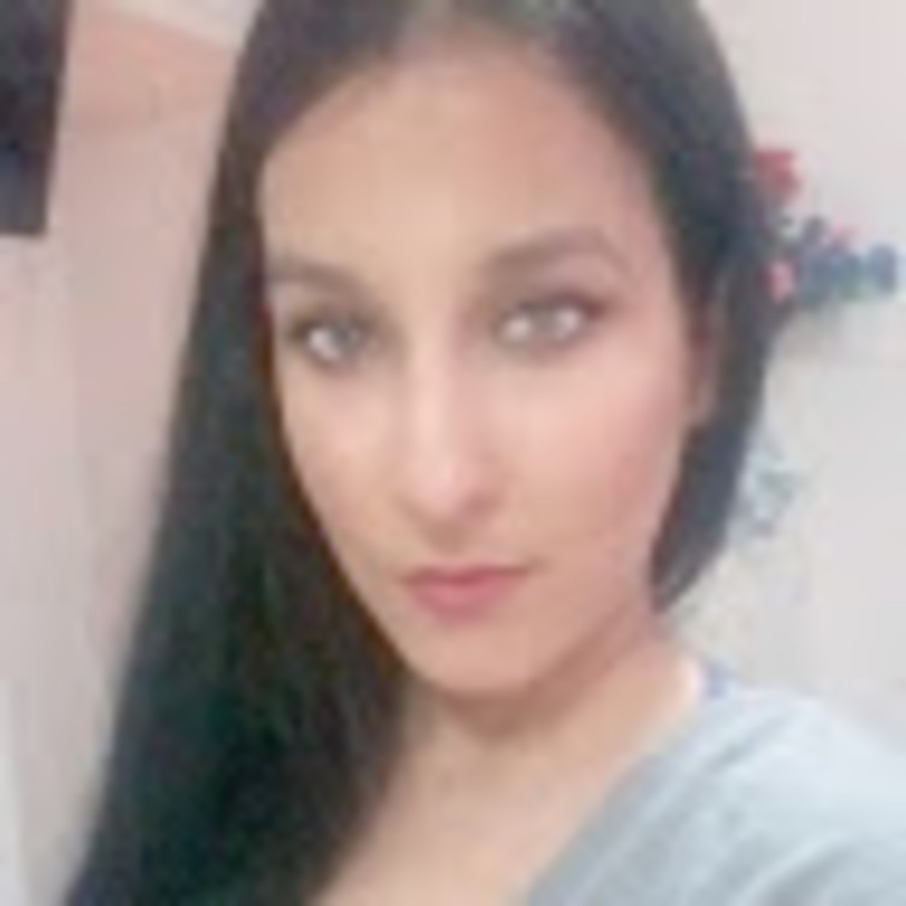 Meet your Posher, Alejandra